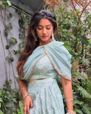 Ramola Instagram - 👗 thank you @the_glamhouse_designer_studio  for this beautiful outfit! 🫰🏻

.

.
#actressramola #bb2 #zeekannadaactress #kannadaheroines #seablueoutfit #theglamhouse_studio #designerwear #bharjaribachelorsseason2 #zeekannadarealityshow