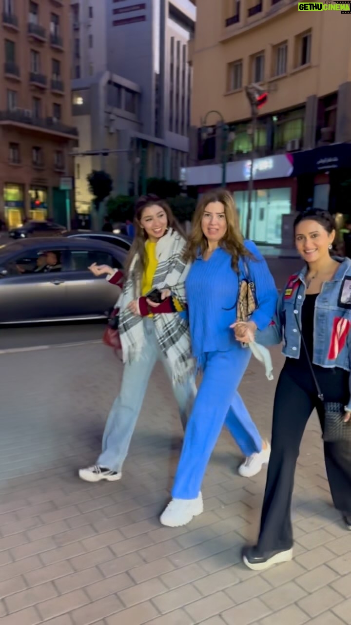 Rania Farid Shawki - 6.8K Likes - مفيش احلى من المشي في وسط البلد مع اجمل صحاب🌷🌷
#وسط_البلد #رانيا_فريد_شوقي #دنيا_النشار #وعد_الصدفي