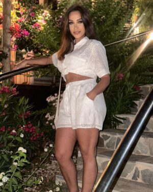Rania Salwan Instagram - لا تكن ذكياً ..
‏كن من المتغافلين راحة البال لا تقدر بثمن.