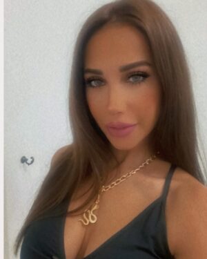 Rania Salwan Instagram - ❤️تمسكوا بالصادقين فقط، فهم قلة