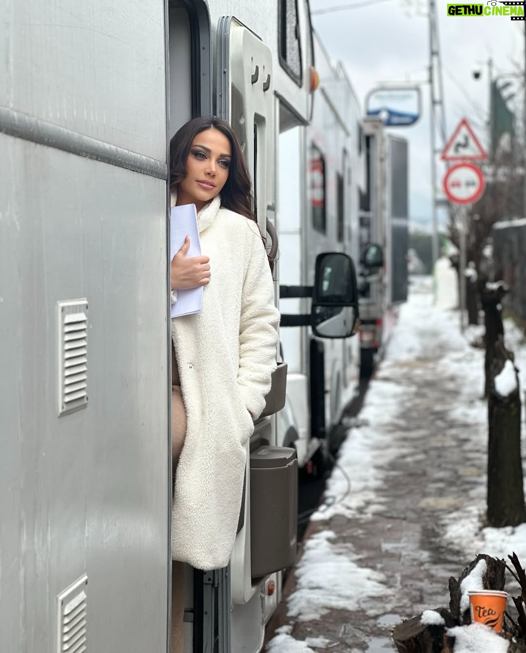 Rania Salwan - 10.5K Likes - #القدر دايما بحطنا بمطارح جديدة وتجارب جديدة!كونوا عطول جاهزين 🥰
#mbc #shahid #cbc #istanbul