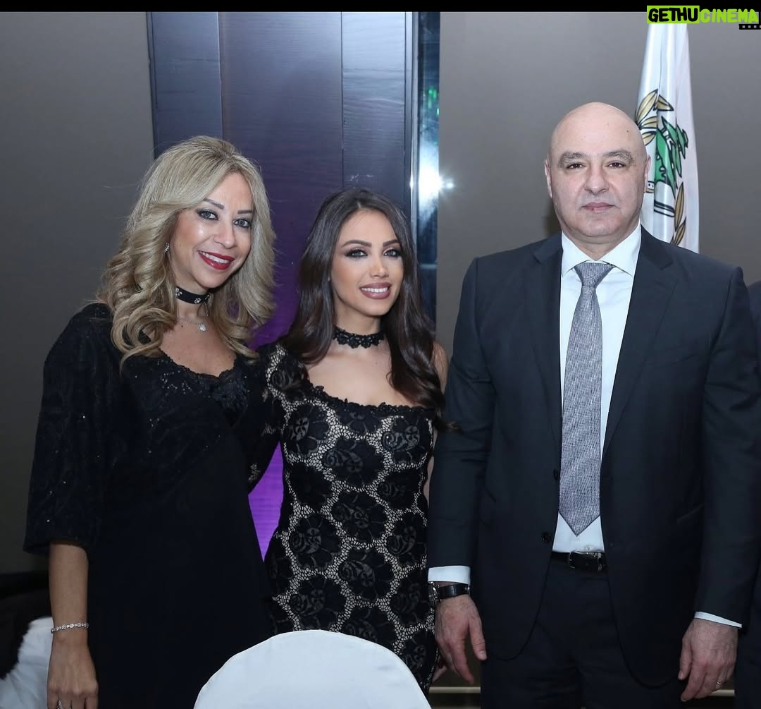 Rania Salwan - 3K Likes - فخامة الرئيس كلنا ثقة فيك انو لبنان على ايديك رح يرجع سويسرا الشرق المشرق ❤️❤️الله يحميك 🙏
