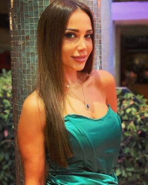 Rania Salwan Instagram - أول من يعتذر هو الأشجع ، و أول من يسامح هو الأقوى ، و أول من ينسى هو الأسعد .
