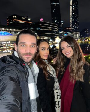Rania Salwan Instagram - العيد سوا دايماً غير 🤍🤍
وانتو مع مين قضّيتوا العيد؟