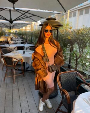 Rania Youssef Instagram - Happy hour 🤎