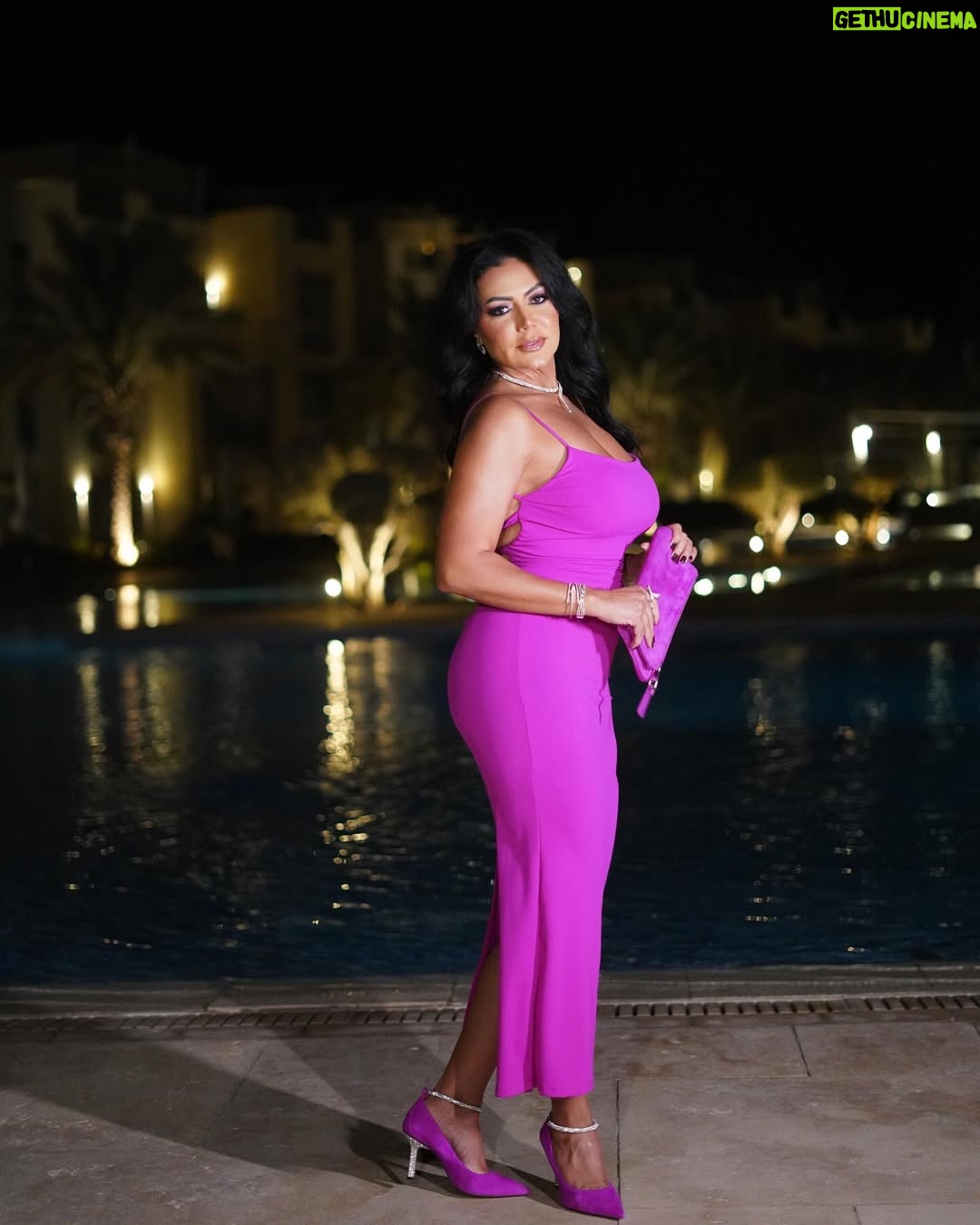 Rania Youssef - 71K Likes - Feeling Purple 💜
Jewelry @bijoux.jewelry.eg
Hair by @magedelmasry61
Makeup by @marcellinoosamaa
Thank you @mohamedashraf.films @adhamelamiir @passantabdelaziz for the photos