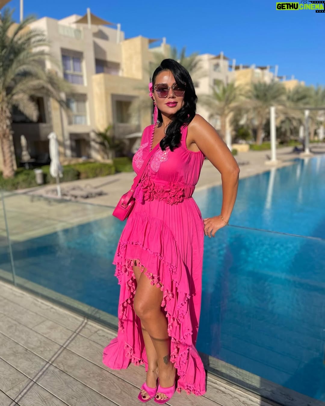 Rania Youssef - 25.5K Likes - When in doubt, wear pink! 🎀💖