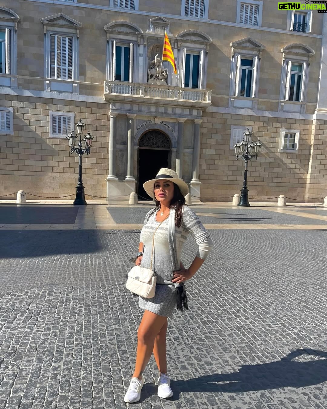 Rania Youssef - 35.6K Likes - Any day is a good day in Barcelona ❤️
#raniayoussef