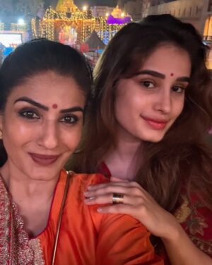 Raveena Tandon Instagram - Maha Kumbh / Kashi . 🙏🏻🕉️🙏🏻