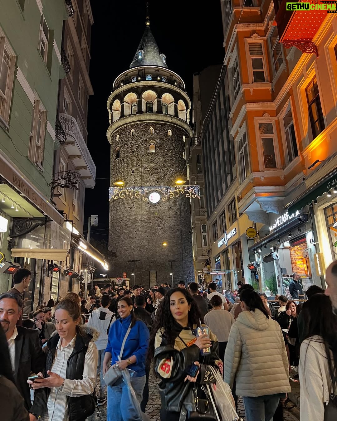 Rawaa El Saady - 27.9K Likes - #istanbul