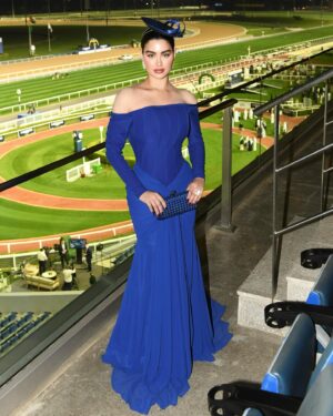 Rawan Bin Hussain Instagram - Always serving looks💣🧿🐎 #FashionFriday @racingdubai