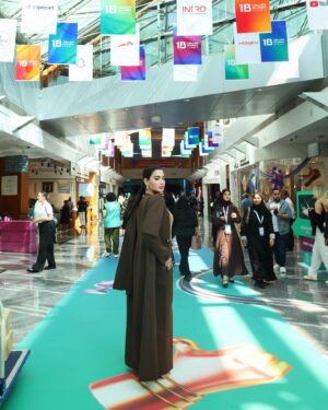 Rawan Bin Hussain Instagram - 📌 Day 1 @1billionsummit 
اليوم الأول من #قمة_المليار_متابع 🇦🇪✨
