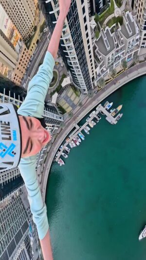 Rawan Bin Hussain Instagram - That one crazy friend who jumps off the 42nd floor every time she is bored.

I am that one crazy friend✨😋🤣🤓