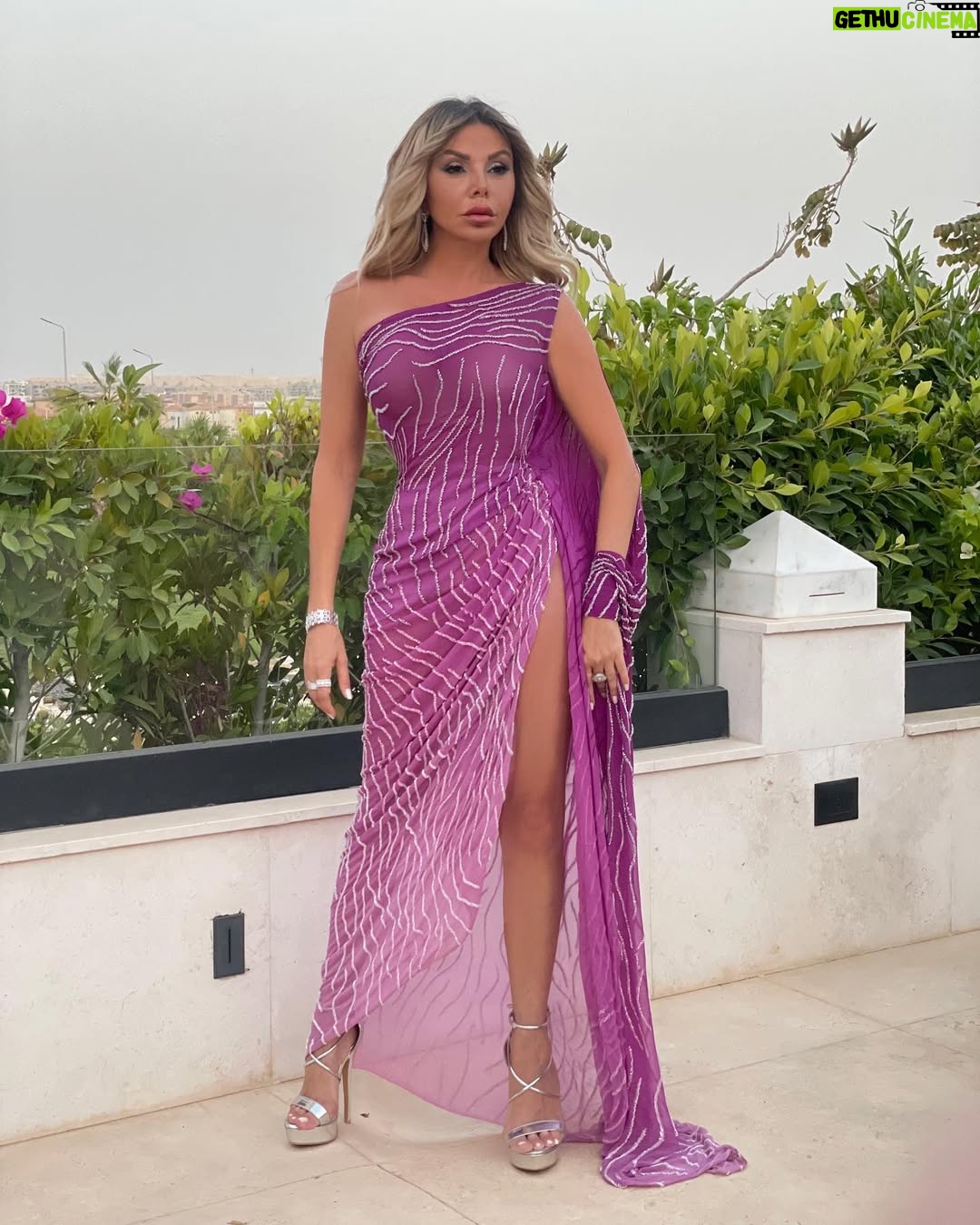 Razan Moughrabi - 7.3K Likes - My Purple Heart 💜
Hautecouture @ahmedabdullah_official
MUA @alsagheersalons @wahedmahermakeup
Hairstylist @curls.by
Jewelry @iramjewelry_
Clutch @sheclutches