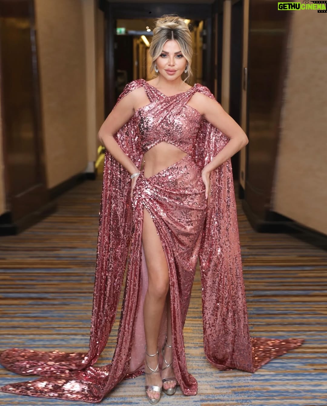 Razan Moughrabi - 3.6K Likes - Superstar Razan stunned at the Miss Eco International 2024 event draped in my latest creations of Ahmed Abdullah Couture 2024.
Haute couture @ahmedabdullah_official
Miss Eco International 2024
@missecointernational
Jewellery @mahmoudelsirganyjoailliers
Makeup & hairstyle @alsagheersalons
@mostafaalsagheer
Photography @shodshod.official
#MissEcoInternational #FashionIcon
#superstar
#razan