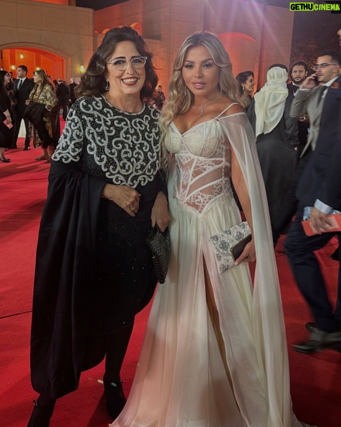 Razan Moughrabi - 15.6K Likes - Cairo international film festival @cairofilms
@hussien.fahmi.official