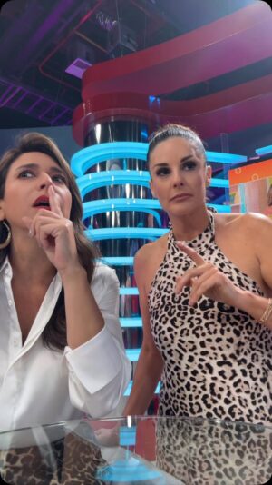 Rebeca Escribens Instagram - Señoras, otras #jajajaja @dona_rebe