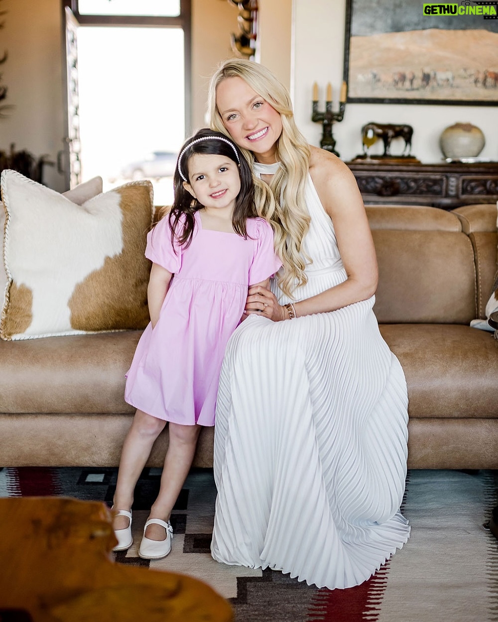Ree Drummond - 109.8K Likes - A beautiful weekend celebrating Paige and David! ❤️🤠👰🤵♂️ Wedding is two months away! I don’t have a dress yet but Paige does!!! (Lots more photos on thepioneerwoman.com) Ain’t love grand?