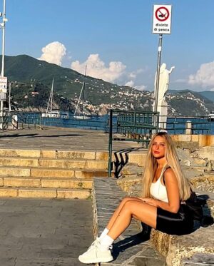 Reem Mustafa Instagram - There is life in every breath..