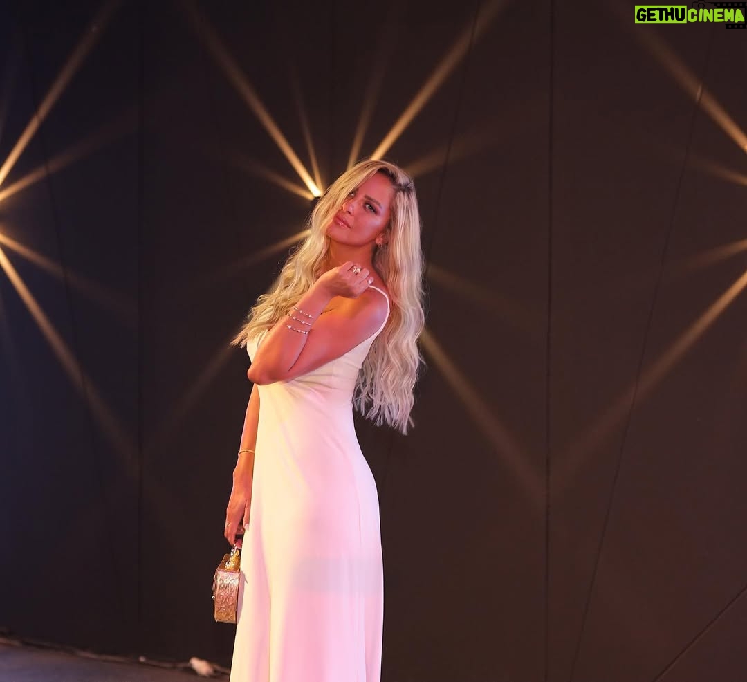 Reem Mustafa - 105.5K Likes - “Simplicity is the keynote of all true elegance”.
Gouna Film Festival Opening Ceremony 2020 
@elgounafilmfestivalofficial 
Makeup: @bydanakhedr 
Hair: @haythamaminsalon 
Jewelery: @diamond.zone 
Styling: @yasminalieldin
Taken by: @thecairozoom
@bassam_ramadan_photography