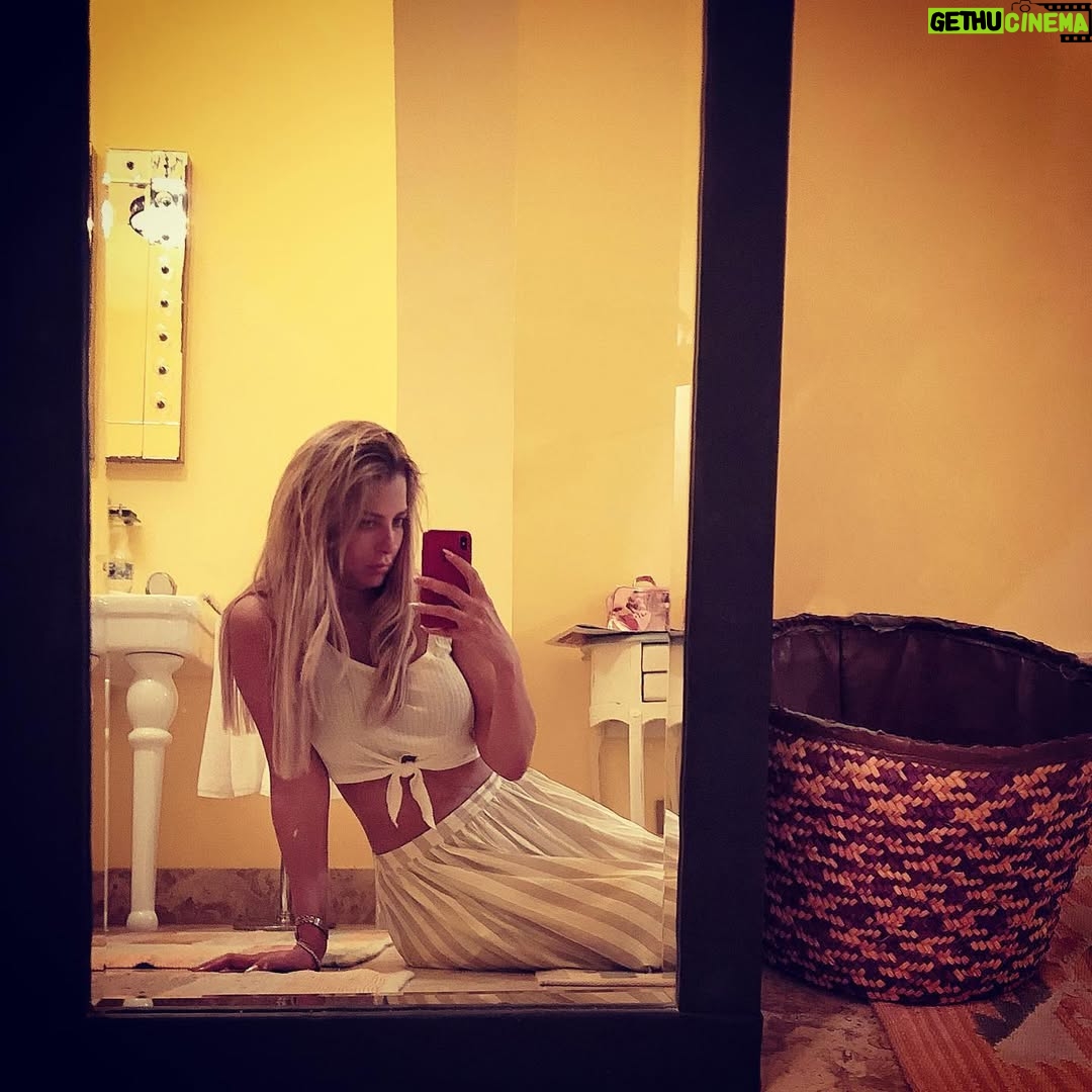Reem Mustafa - 73.9K Likes - “Kindness is a mirror which reflects the beauty of the heart” 🤍