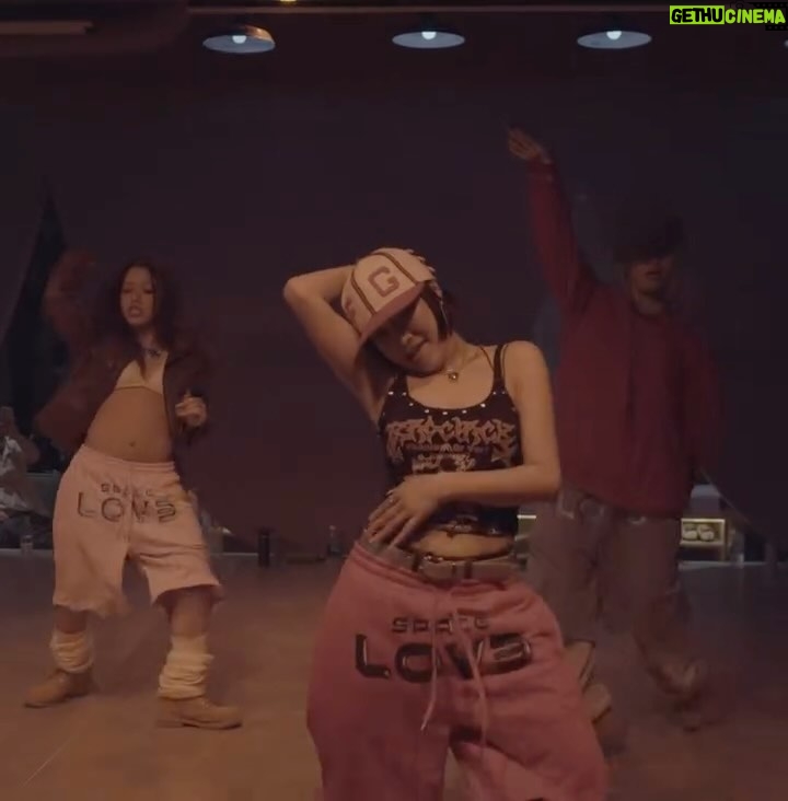 ReiNa - 9.3K Likes - hey now / @kendricklamar ✋🏼🏁
with my Besties @rhtokyo_official 💛🫶✨
@guffawrico777 @ninanevesss 🐲🦄
2人がクラス受けてくれたよ😍
Thank you for coming🙏✨
📍 @spacelov3_japan
#heynow
#kendricklamar
#spacelov3
#RHTokyo