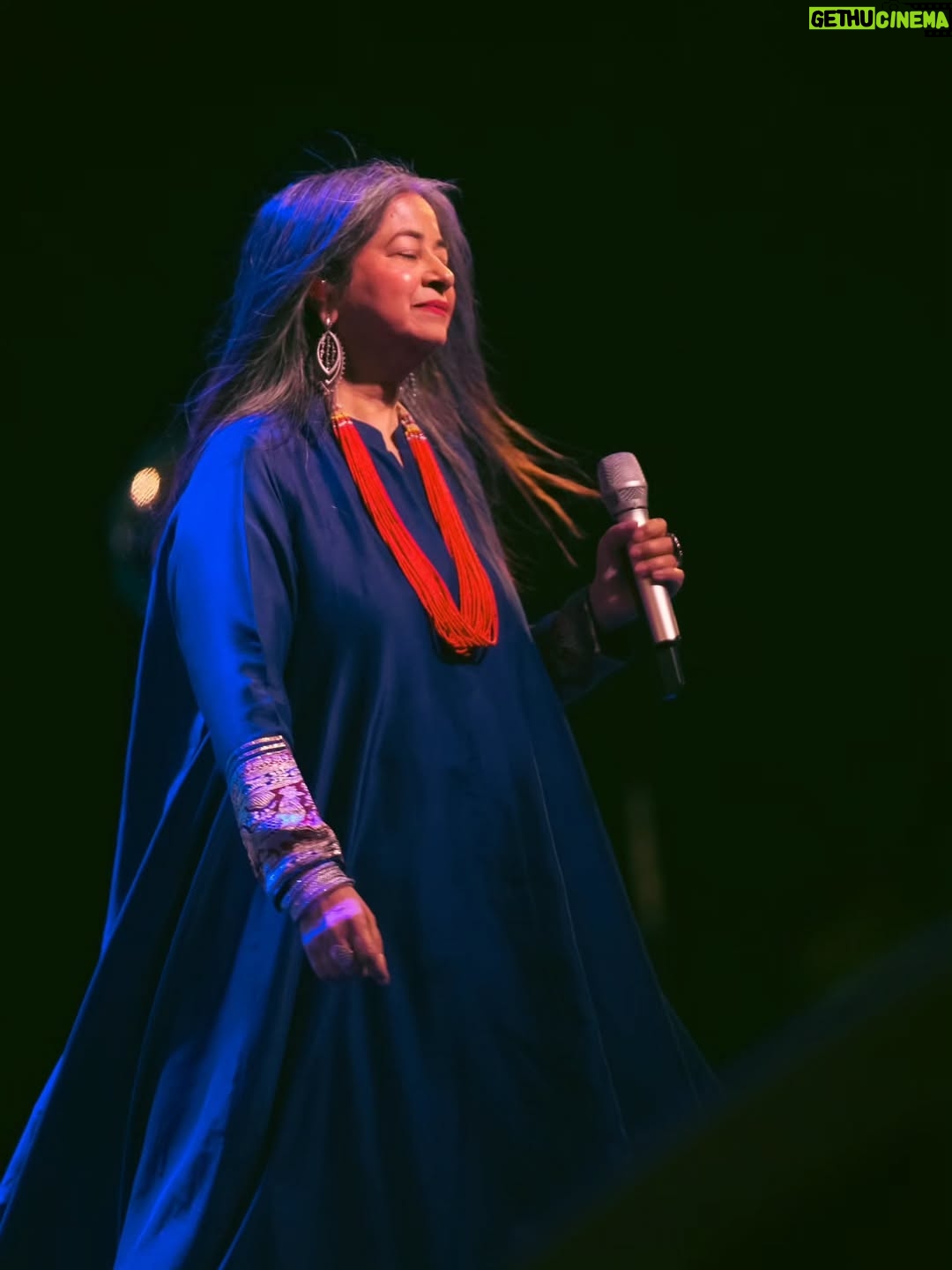 Rekha Bhardwaj - 1.7K Likes - A night to remember, Bhopal.
Love you, my dostums!
Thank you for all the ❤️
See you again soon!
-Love, @rekha_bhardwaj
📸 - @peppered_yolk
#RekhaBhardwaj #RekhaBhardwajLive #LiveinBhopal #RaagFest