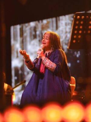 Rekha Bhardwaj Instagram - A night to remember, Bhopal.
Love you, my dostums!
Thank you for all the ❤️ 
See you again soon!

-Love, @rekha_bhardwaj

📸 - @peppered_yolk

#RekhaBhardwaj #RekhaBhardwajLive #LiveinBhopal #RaagFest