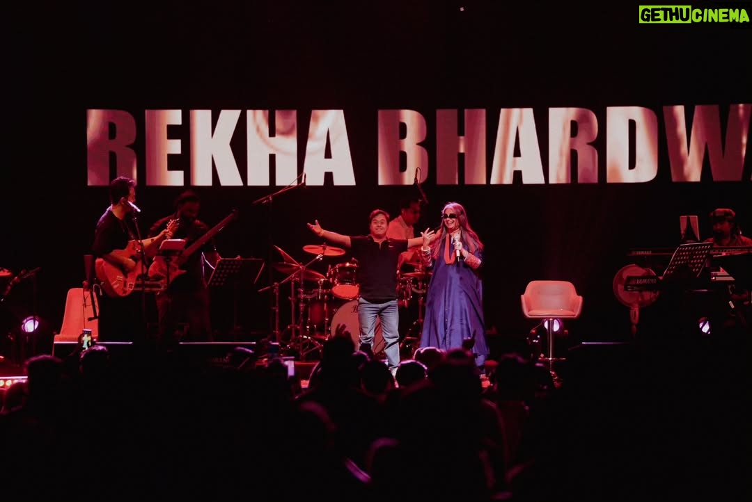 Rekha Bhardwaj - 1.7K Likes - A night to remember, Bhopal.
Love you, my dostums!
Thank you for all the ❤️
See you again soon!
-Love, @rekha_bhardwaj
📸 - @peppered_yolk
#RekhaBhardwaj #RekhaBhardwajLive #LiveinBhopal #RaagFest