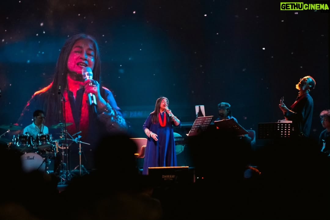 Rekha Bhardwaj - 1.7K Likes - A night to remember, Bhopal.
Love you, my dostums!
Thank you for all the ❤️
See you again soon!
-Love, @rekha_bhardwaj
📸 - @peppered_yolk
#RekhaBhardwaj #RekhaBhardwajLive #LiveinBhopal #RaagFest