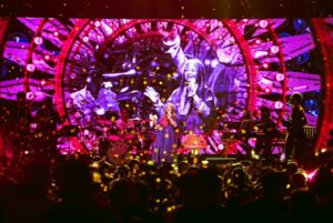 Rekha Bhardwaj Instagram - A night to remember, Bhopal.
Love you, my dostums!
Thank you for all the ❤️ 
See you again soon!

-Love, @rekha_bhardwaj

📸 - @peppered_yolk

#RekhaBhardwaj #RekhaBhardwajLive #LiveinBhopal #RaagFest
