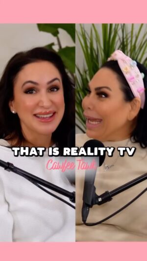 Renee Graziano Instagram - Reality TV before Reality TV • 𝐂𝐚𝐰𝐟𝐞𝐞 𝐓𝐚𝐰𝐤 𝐰/ 𝐓𝐚𝐫𝐚 𝐂𝐚𝐧𝐧𝐢𝐬𝐭𝐫𝐚𝐜𝐢 & @reneegraziano 

The Art of Storytelling • Tragedy   Time = Comedy • Renee told stage worthy stories on this episode of Cawfee Tawk • listen/watch Apple, Spotify, YouTube 

#taracannistraci #reneegraziano #podcast #newyork #italian #funny #comedy #fyp #coffee #realtalk