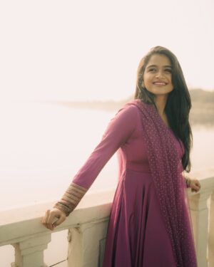 Reshma Venkatesh Instagram - I'm sorry, everyone, but this is the last one! 😂😜

@its_surean 
@musstardyellow 
@dhilsk