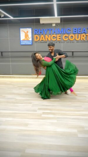 Rhema Ashok Instagram - Congratulations on the grand opening of @rhythmicbeatdancecourt at Kolapakkam ♥️✨

Happy to dance with you again after ages @yuvi_smart anna 🫶🏻
Best wishes for all your upcoming achievements and success!