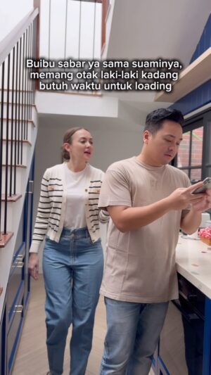 Rianti Cartwright Instagram - Buibu sabar ya sama suaminya..