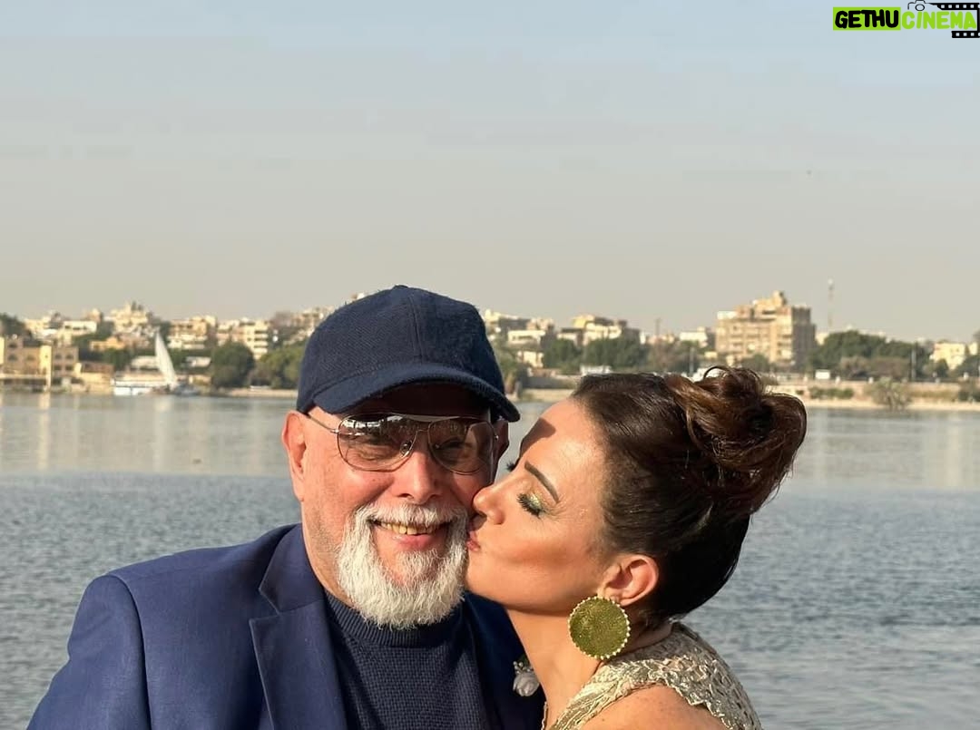 Riham Abdel Ghafour - 17.4K Likes - كل سنة وانت تعريف الحب.، الإنسانيه، الإحترام ، الحنية، التضحيه ، العطاء ، الكرم ، الرحمه ،إنكار الذات..
كل سنة وانت ضهري وسندي وداعمي وابويا وحبيبي و my best friend
كل سنة وانت اكتر بني آدم عمره ما ضايق حد او خذل حد
كل سنة وانت اكتر انسان في الدنيا ببص له لفوق
لفوق اوي يا حبيبي
ربنا يخليك لينا ويديمك علينا نعمه وعقبال مليون سنه. @ashraf.abdelghafour