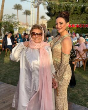 Riham Abdel Ghafour Instagram - كل سنة وكل الأمهات طيبة
فاطمه الأصلي اللي بجد
القوية، الصارمة ، الحاسمه,المتحكمه أحياناً بس اللي في الأخر  بيطلع كان عندها حق في كل حاجة 
كل سنة وإنتي طيبةيا أمي