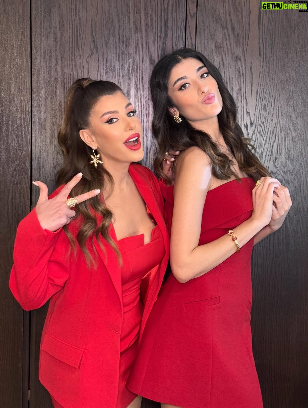Rita Harb - 112.3K Likes - لحظات قبل دخول بنتي ميشا الى جزيرة الحب🥰❤️🔥✨
#ritaharb #RH #ريتا_حرب
#قسمة_و_نصيب
#qesmawnaseeb #season3