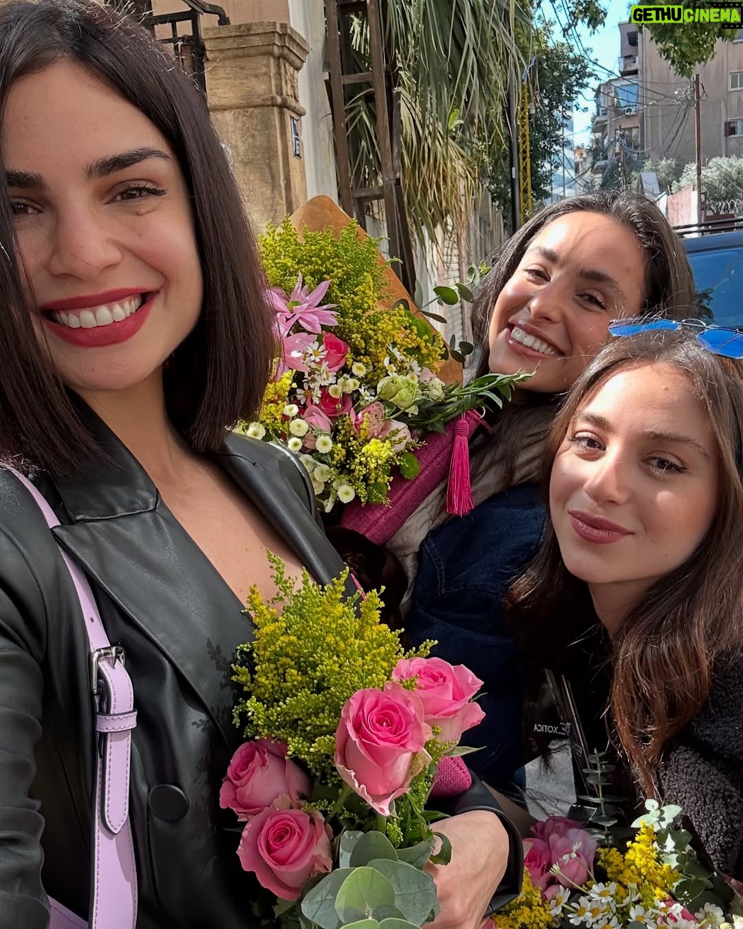 Rita Hayek - 4.4K Likes - Who run the world?? 🌸🔥
Beauty and brains at this exceptional brunch at @beitkanz with beautiful energy and flowers all around
@istandforwomen
#ritahayek #ريتا_حايك #womenempowerment #istandforwomen