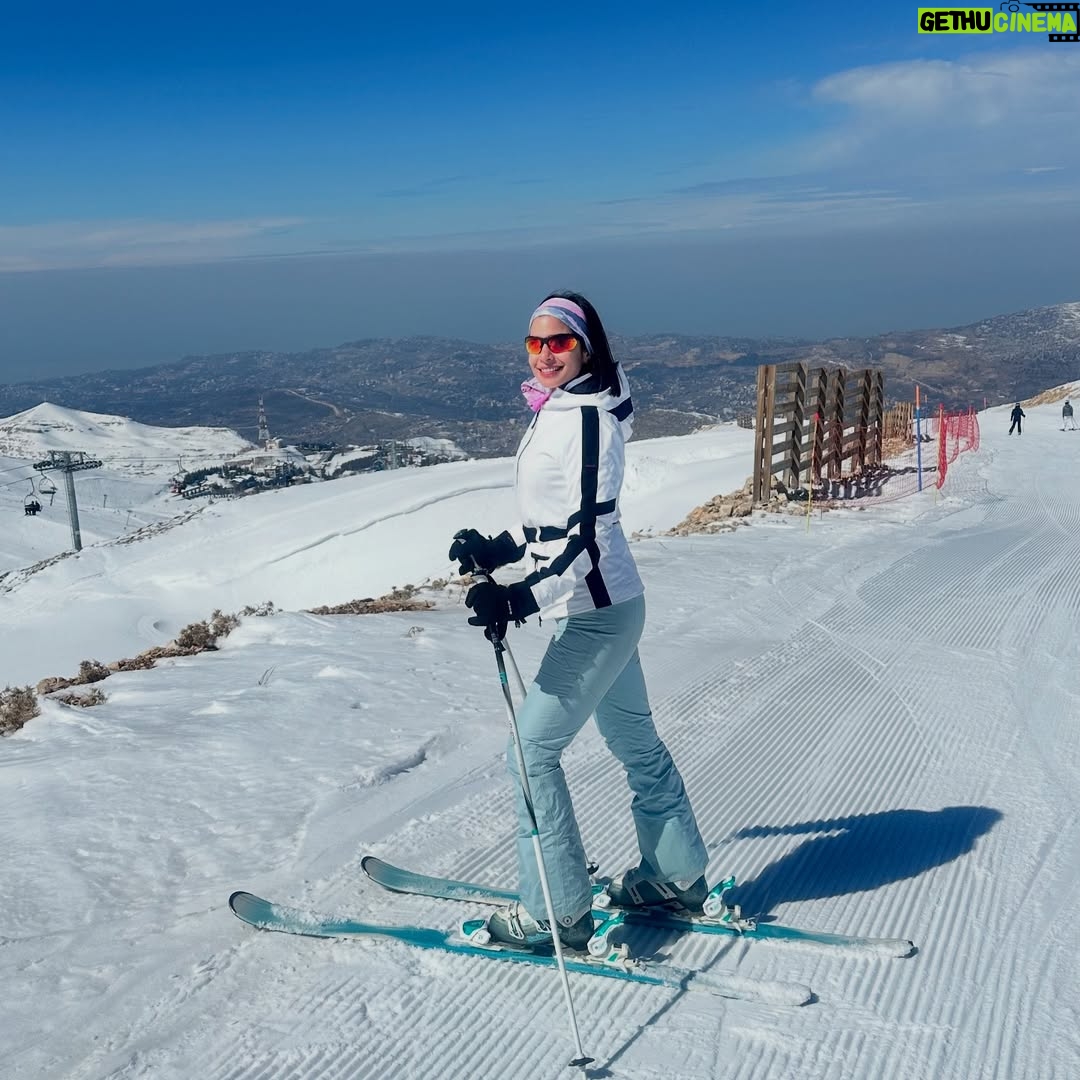 Rita Hayek - 4.7K Likes - لبنان الحلو🇱🇧❄️
#ritahayek #ريتا_حايك #snow #lebanesemountains #faraya #ski #skiinlebanon
