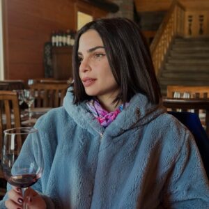 Rita Hayek Instagram - لبنان الحلو🇱🇧❄️

#ritahayek #ريتا_حايك #snow #lebanesemountains #faraya #ski #skiinlebanon