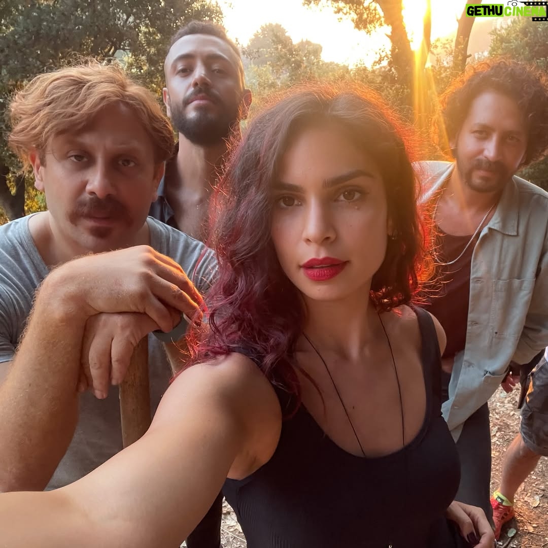 Rita Hayek - 6.8K Likes - بما إنّو "بارانويا " عم يرجع ينعرض حبّيت إستذكر ميلا “الثّائرة” و إيّام التّصوير الجنون🔥
Since “Paranoia” is showing again on @mbc1 here are some throwback pictures of wild Mila and those crazy filming days🔥
#ritahayek #ريتا_حايك #paranoia #mila