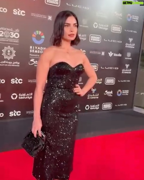 Rita Hayek - 4.3K Likes - Unshared moments 🤍
#ritahayek #ريتا_حايك #joyawards #riyadh