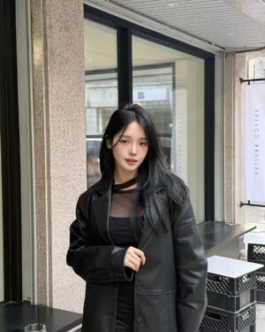 Roh Ji-sun Instagram - sd카드 빼고 카메라 들고 나오는 일상 입니다