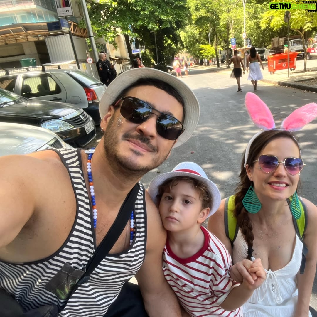 Rosanne Mulholland - 2.9K Likes - Aquela saidinha de Carnaval humilde só pra curtir a família. 🥰