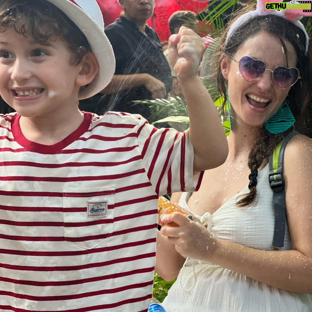 Rosanne Mulholland - 2.9K Likes - Aquela saidinha de Carnaval humilde só pra curtir a família. 🥰