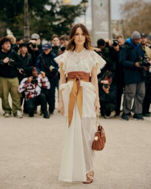 Rose Byrne Instagram - Paris Dreaming @zimmermann 🤎
#zimmermannpartner

BRAVA Nicky and the whole team on a gorgeous show 

@kateyoung 
@hungvanngo 
@gonn24
