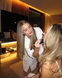 Actress Rosie Huntington-Whiteley HD Photos and Wallpapers March 2025