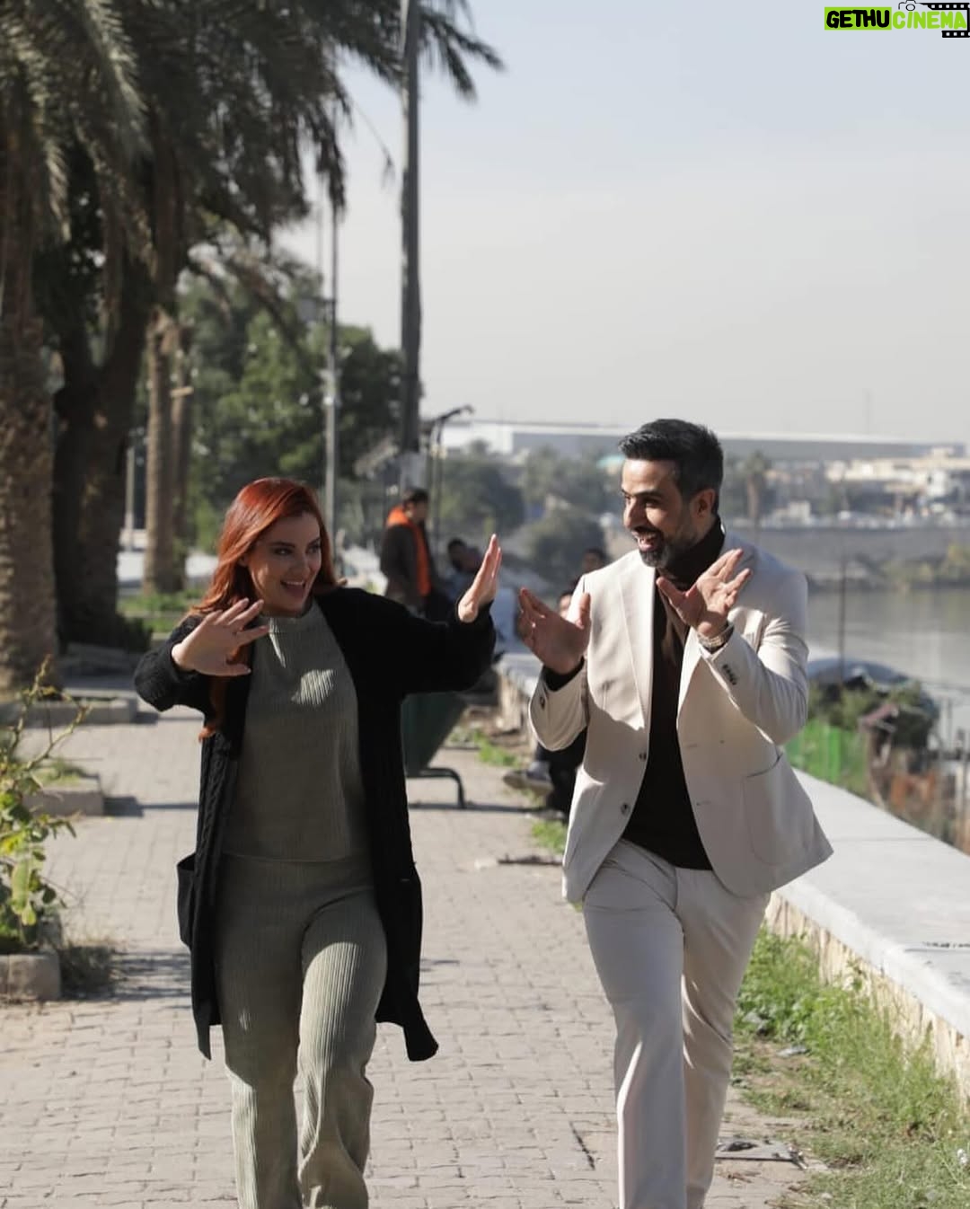 Rowida Shaheen - 129.6K Likes - الى اساتذتنا الكبار وزملائي الي جنت سعيدة بالعمل معهم والى كل كادر العمل الي للاسف ما يكفي البوست حتى اضيف صورهم كل عام وانتم بخير وسعادة ونجاح. كل عام ومتابعيني الغاليين على قلبي بمليون خير💙 #خان_الذهب