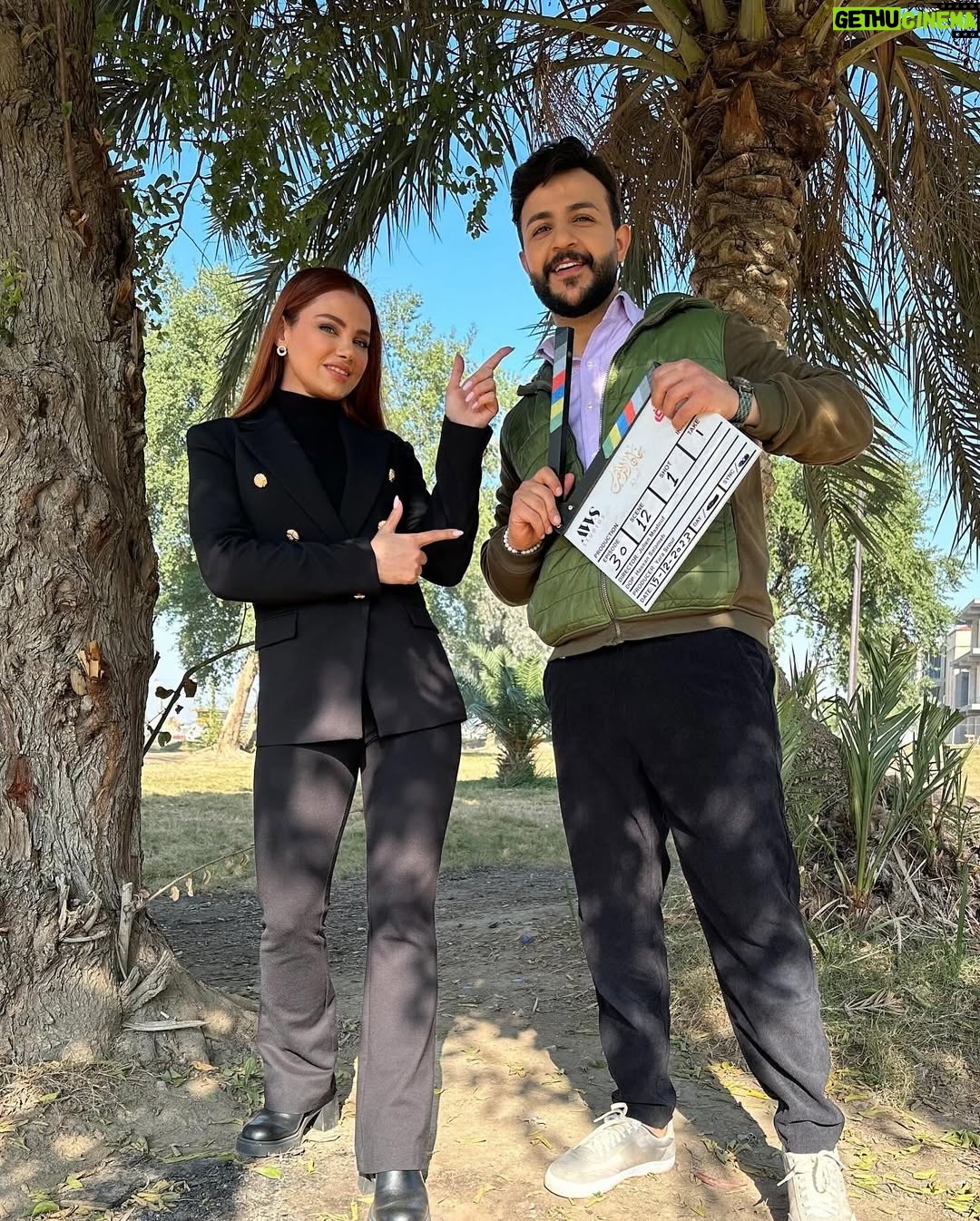 Rowida Shaheen - 129.6K Likes - الى اساتذتنا الكبار وزملائي الي جنت سعيدة بالعمل معهم والى كل كادر العمل الي للاسف ما يكفي البوست حتى اضيف صورهم كل عام وانتم بخير وسعادة ونجاح. كل عام ومتابعيني الغاليين على قلبي بمليون خير💙 #خان_الذهب